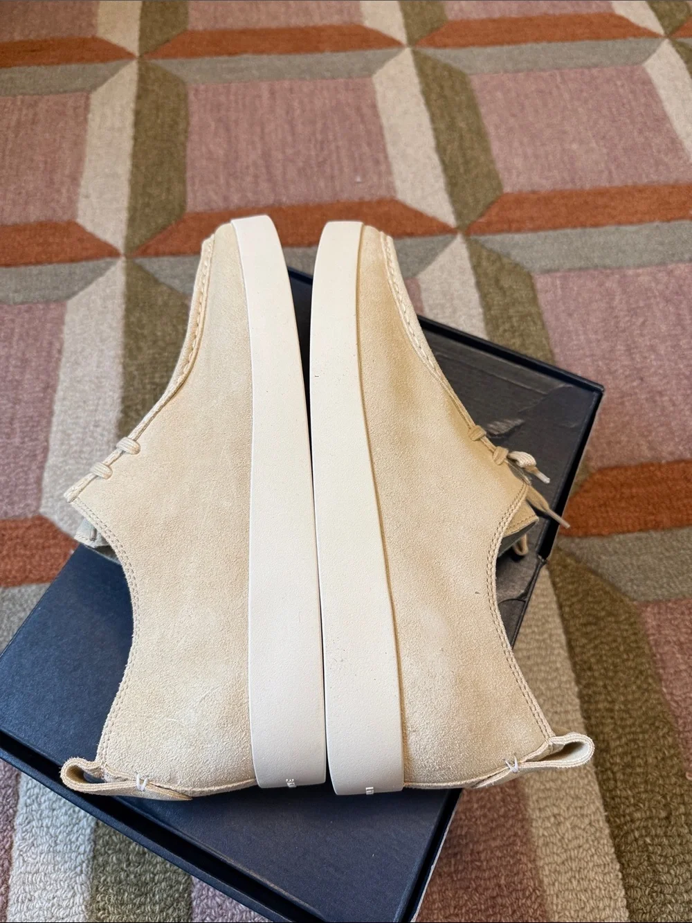 Men's Casual Suede Lace-Up Shoes in Beige